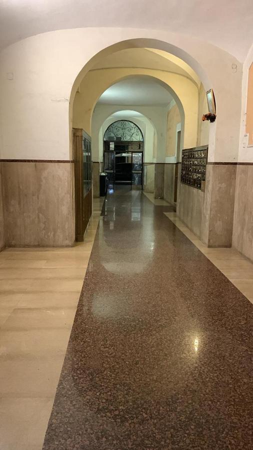 Roma Termini Tina Ya B&B Exteriör bild