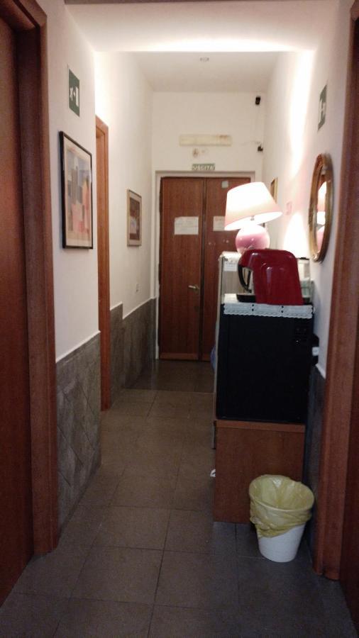 Roma Termini Tina Ya B&B Exteriör bild