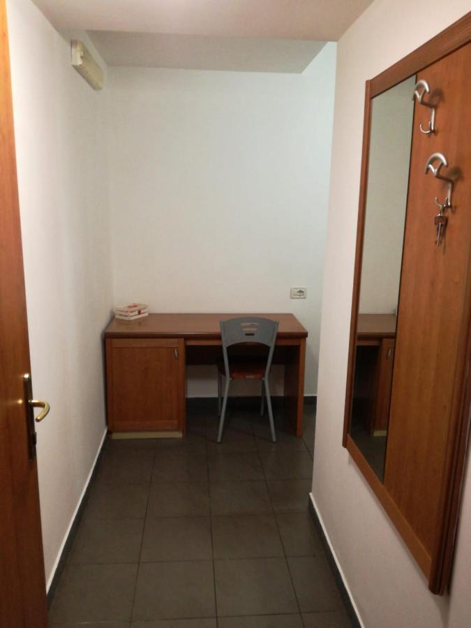 Roma Termini Tina Ya B&B Exteriör bild
