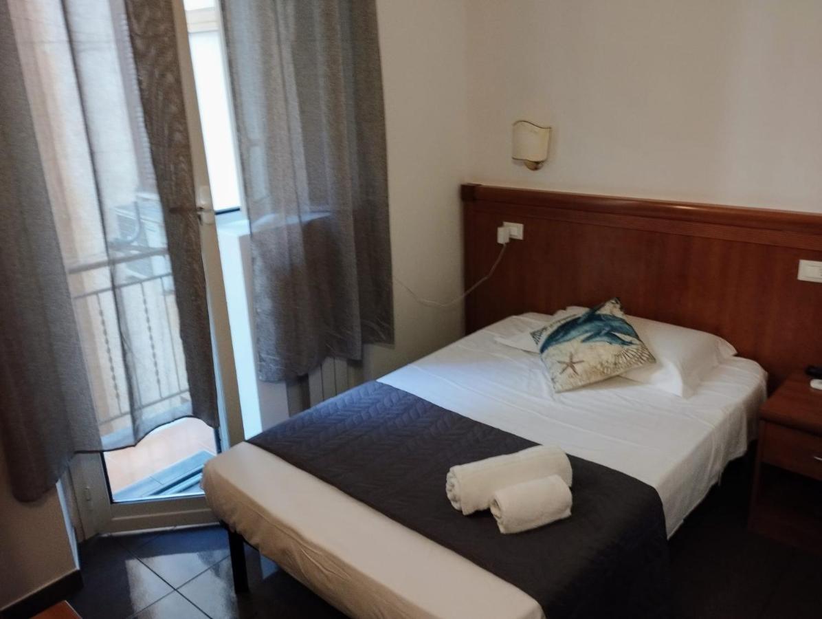 Roma Termini Tina Ya B&B Exteriör bild